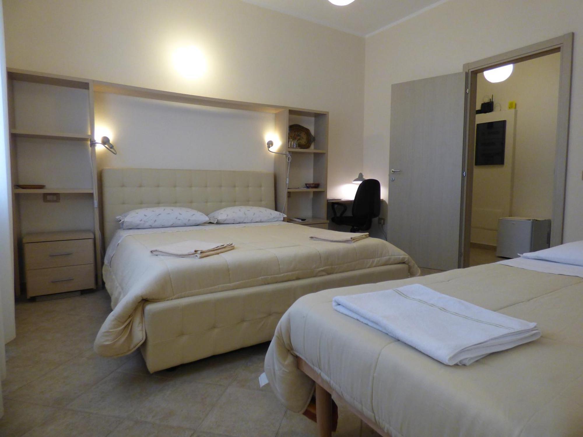 Hotel Anania Cagliari Pokoj fotografie
