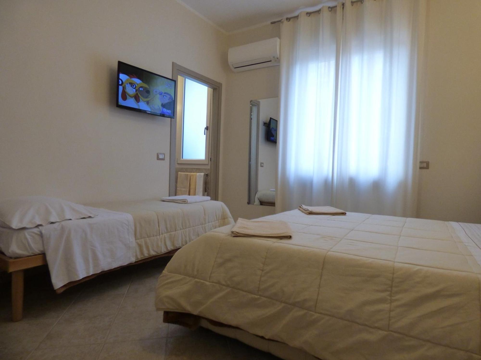 Hotel Anania Cagliari Pokoj fotografie