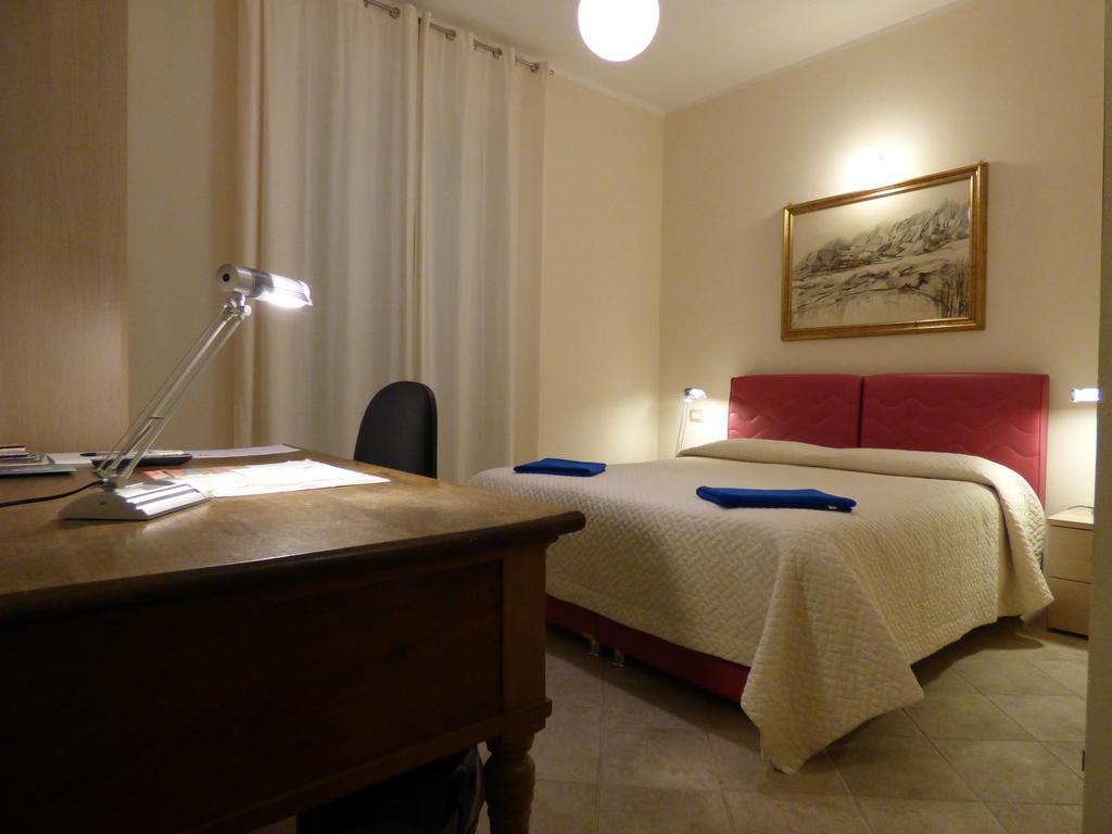 Hotel Anania Cagliari Pokoj fotografie