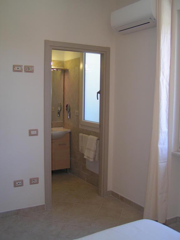 Hotel Anania Cagliari Pokoj fotografie
